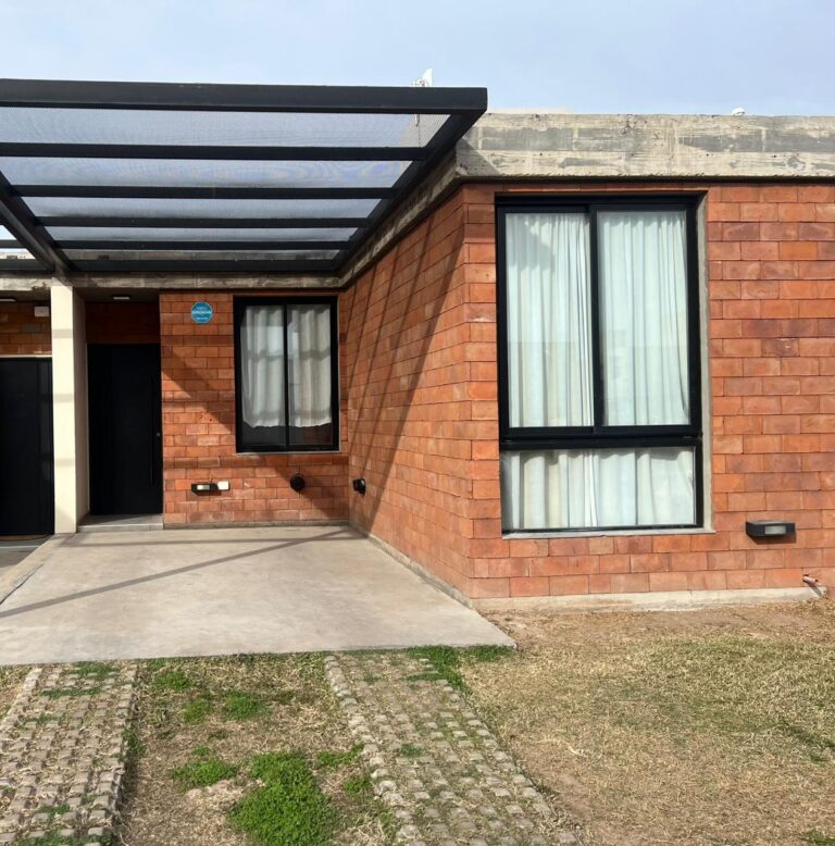 HERMOSO DUPLEX EN DOCTA ( BOULEVARD ) 1ERA ETAPA