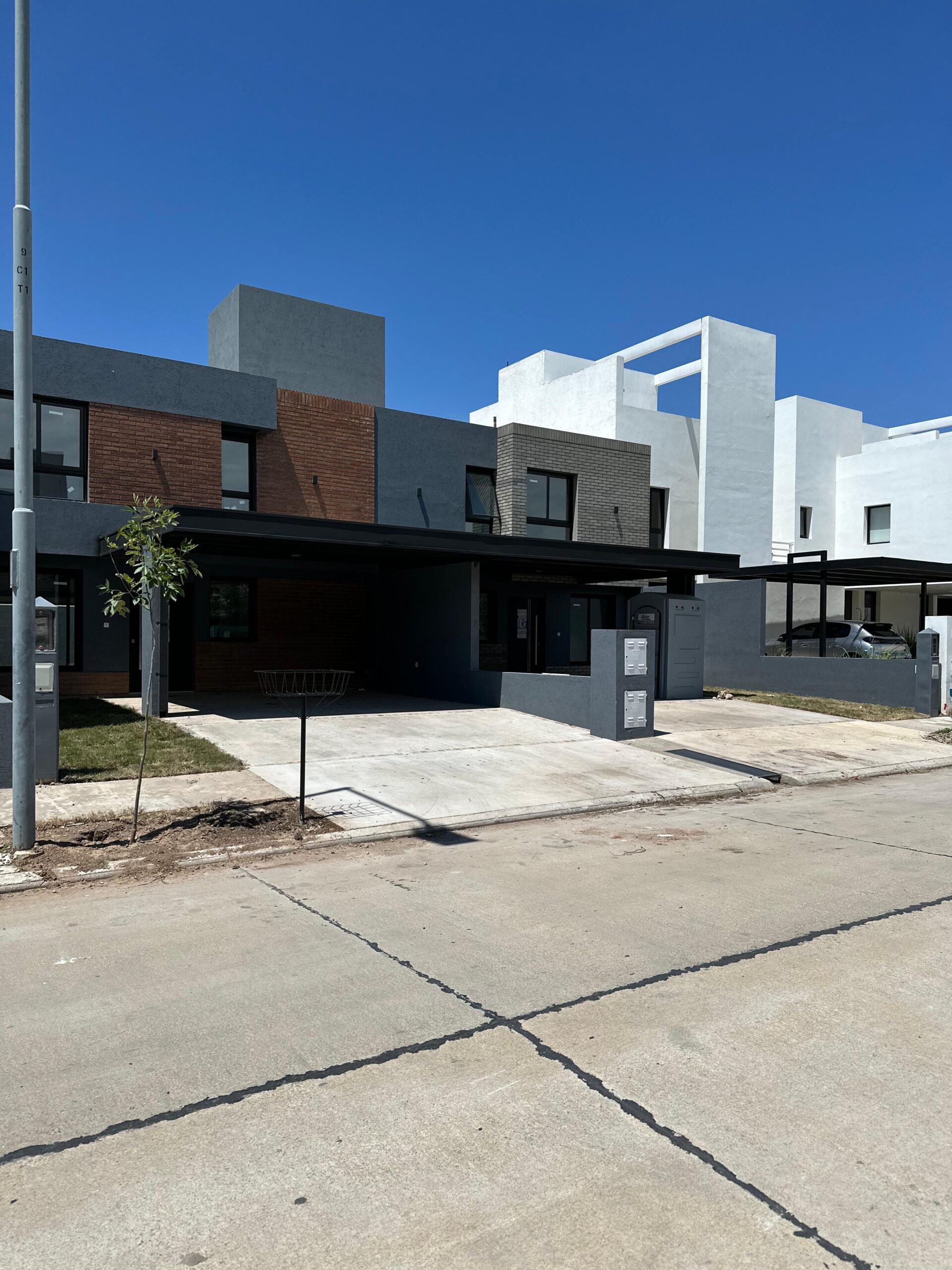 Alquilo Dúplex de categoría en Cañuelas Chico